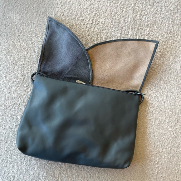 NWT Vintage Genuine Leather Shoulder Bag - Picture 7 of 16